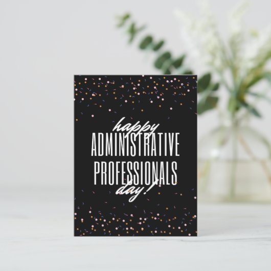 Carte Postale Journée des professionnels administratifs (Debout devant)