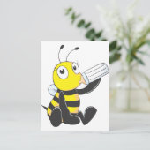 Carte Postale Joyeuse abeille de bébé boit du lait (Debout devant)