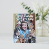 Carte Postale Joyeux Anniversaire Dame aux Chats Folle (Debout devant)