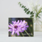 Carte Postale Joyeux anniversaire, élégante fleur marguerite vio (Debout devant)