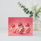 Carte Postale Joyeux Cupcakes aux fraises d'anniversaire (Debout devant)
