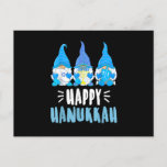 Carte Postale Joyeux Hanoukka Gnomes Juif Gnome Lover Chanukah<br><div class="desc">Gnomes Thanksgiving Halloween Joyeux Noël et Happy Hallothanksmas tenue est un cadeau pour les garçons,  filles,  enfants,  maman,  papa,  grand-mère,  hommes,  femmes,  enseignant. Octobre,  novembre Et décembre,  Mélange d'hiver et d'automne ! Célébrez les vacances avec vos amis et votre famille</div>