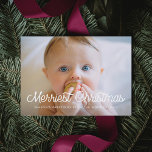 Carte Postale Joyeux Noël Retro vacances photo de famille<br><div class="desc">Une typographie moderne pour cette collection carte photo. Pour customiser avec votre photo de famille préférée. Vous pouvez aussi facilement changer la couleur de la police à votre goût.</div>