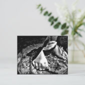 Carte postale JTG Art "Broken Feet" (Debout devant)