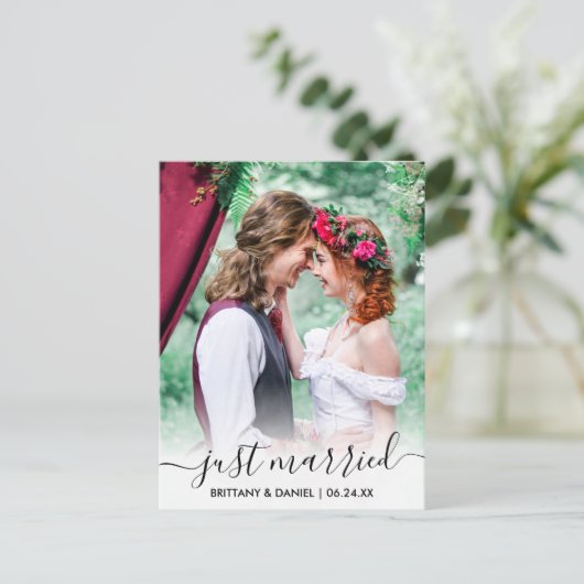 Carte Postale Juste Marié Moderne Découpe De Script À La Mode (Debout devant)