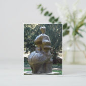 Carte Postale Kansas City Sculpture dans le parc Une femme assis (Debout devant)