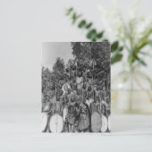 Carte Postale Kavirondos avec Spears et Boucliers (Debout devant)