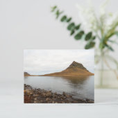 Carte Postale Kirkjufell, Islande (Debout devant)
