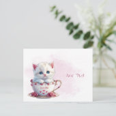 Carte postale Kitten in Cup fleurs roses (Debout devant)