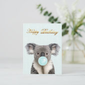 Carte Postale Koala soufflant un bubble gum bleu    (Debout devant)