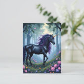 Carte Postale La belle licorne noire dans la forêt (Debout devant)