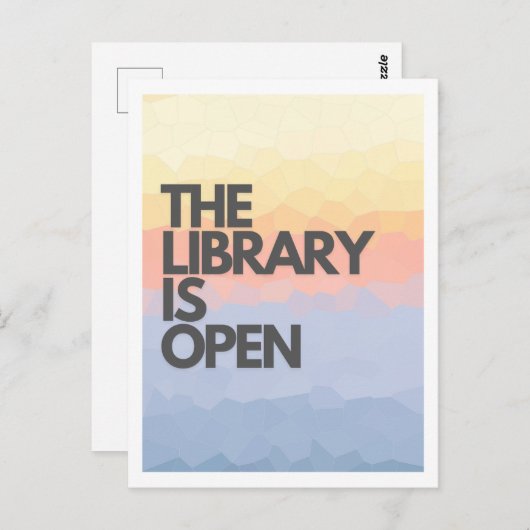 Carte Postale La bibliothèque est Open Drag Race (Devant / Derrière)