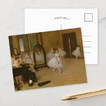 Carte Postale La Classe Danse | Edgar Degas<br><div class="desc">The Dancing Class (1870) de l'impressionniste français Edgar Degas. Degas est célèbre pour ses dessins pastel et ses peintures à l'huile. Il était un maître dans la représentation du mouvement, comme on peut le voir dans ses nombreuses oeuvres de danseurs de ballet. Utilisez les outils de conception pour ajouter du...</div>