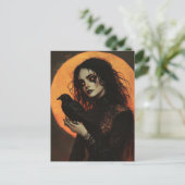 Carte Postale La Dame et son corbeau (Debout devant)