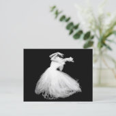 Carte Postale La danseuse classique a l'air de voler (Debout devant)