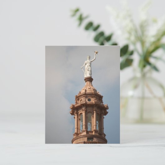 Carte Postale La déesse de la liberté (Debout devant)