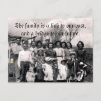 La famille est un lien avec notre passé, et un pon
