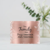 Carte Postale La famille qui prie ensemble reste unie (Debout devant)