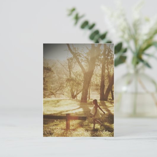 Carte Postale La Fée (Debout devant)