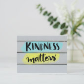 Carte Postale La gentillesse compte (Debout devant)