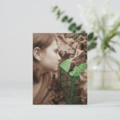 Carte Postale La lanterne verte. (Debout devant)