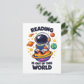Carte Postale La lecture est hors de ce monde (Debout devant)