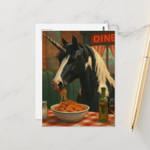 Carte Postale La licorne pie dans un diner mangeant des spaghett