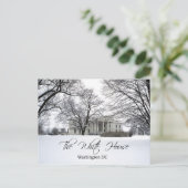 Carte Postale La Maison Blanche par une journée enneigée, Washin (Debout devant)