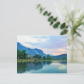 Carte Postale La Maison Bleue (Debout devant)