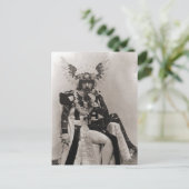 Carte Postale La marquise d'Anglesey (Debout devant)