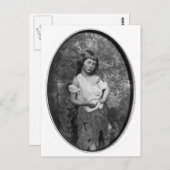 Carte Postale La mendiante / Alice Liddell ~ 1859 (Devant / Derrière)