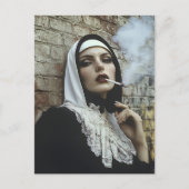 Carte Postale La Religieuse Fumant (Devant)