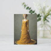 Carte Postale La robe de spaghetti (Debout devant)