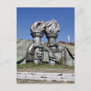 Carte Postale La sculpture de flambeau Bouzludzha monument
