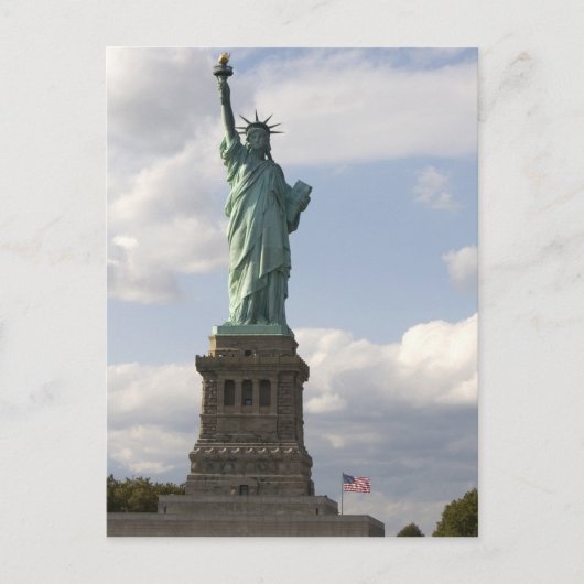 Carte Postale La Statue de la Liberté sur l'île de la Liberté à (Devant)