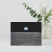 Carte Postale La Terre vue de la Lune (Debout devant)