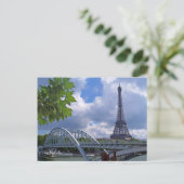 Carte Postale La Tour Eiffel (Debout devant)