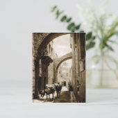 Carte Postale La Via Dolorosa à Jérusalem (Debout devant)