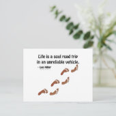 Carte Postale La vie est un voyage d'âme dans un véhicule peu fi (Debout devant)