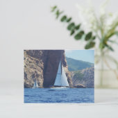 Carte Postale La Voile Le Long De La Côte Sardaigne (Debout devant)