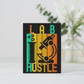 CARTE POSTALE LAB HUSTLE - #LABLIFE (Debout devant)
