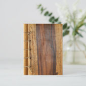 Carte Postale Lacée Grainée Au Bois. (Debout devant)