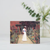 Carte Postale Lady in a Garden Postcard (Debout devant)