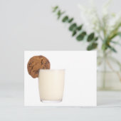 Carte Postale lait et cookies (Debout devant)