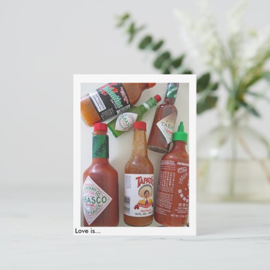 Carte Postale L'amour est… (Debout devant)