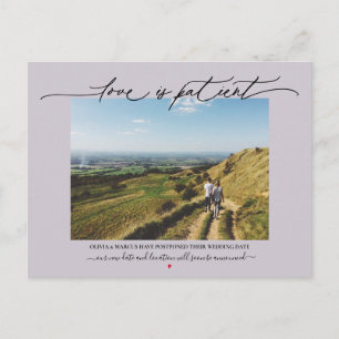 Carte Postale L'amour est Patient Mariage Postponement Dusty Plu