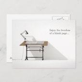 Carte Postale Lampe de bureau de rédaction et papier blanc (Devant / Derrière)