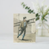 Carte Postale Lampe plus légère (Debout devant)