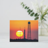 Carte Postale Lancement de la nASA Antares Rocket Sunrise (Debout devant)