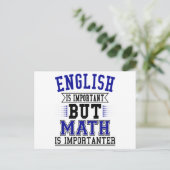 Carte Postale L'anglais est important mais les maths sont plus i (Debout devant)